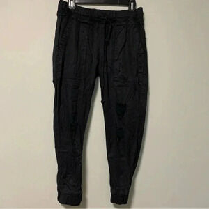 Cloth & stone distressed black  pants